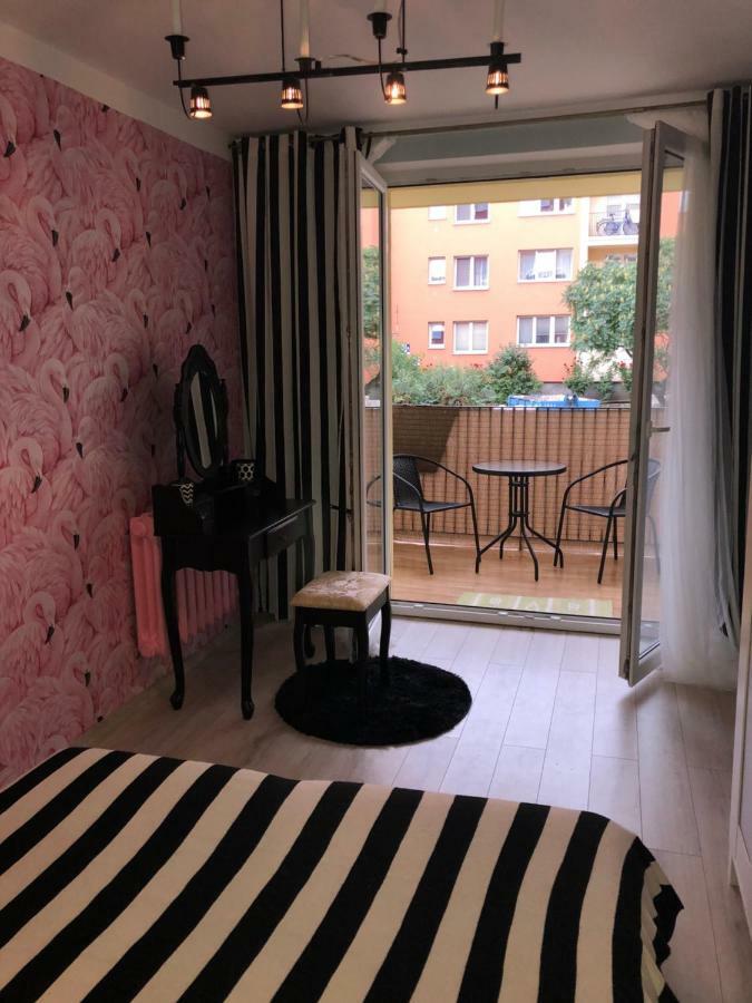 Hugo Apartment Гданьск Экстерьер фото